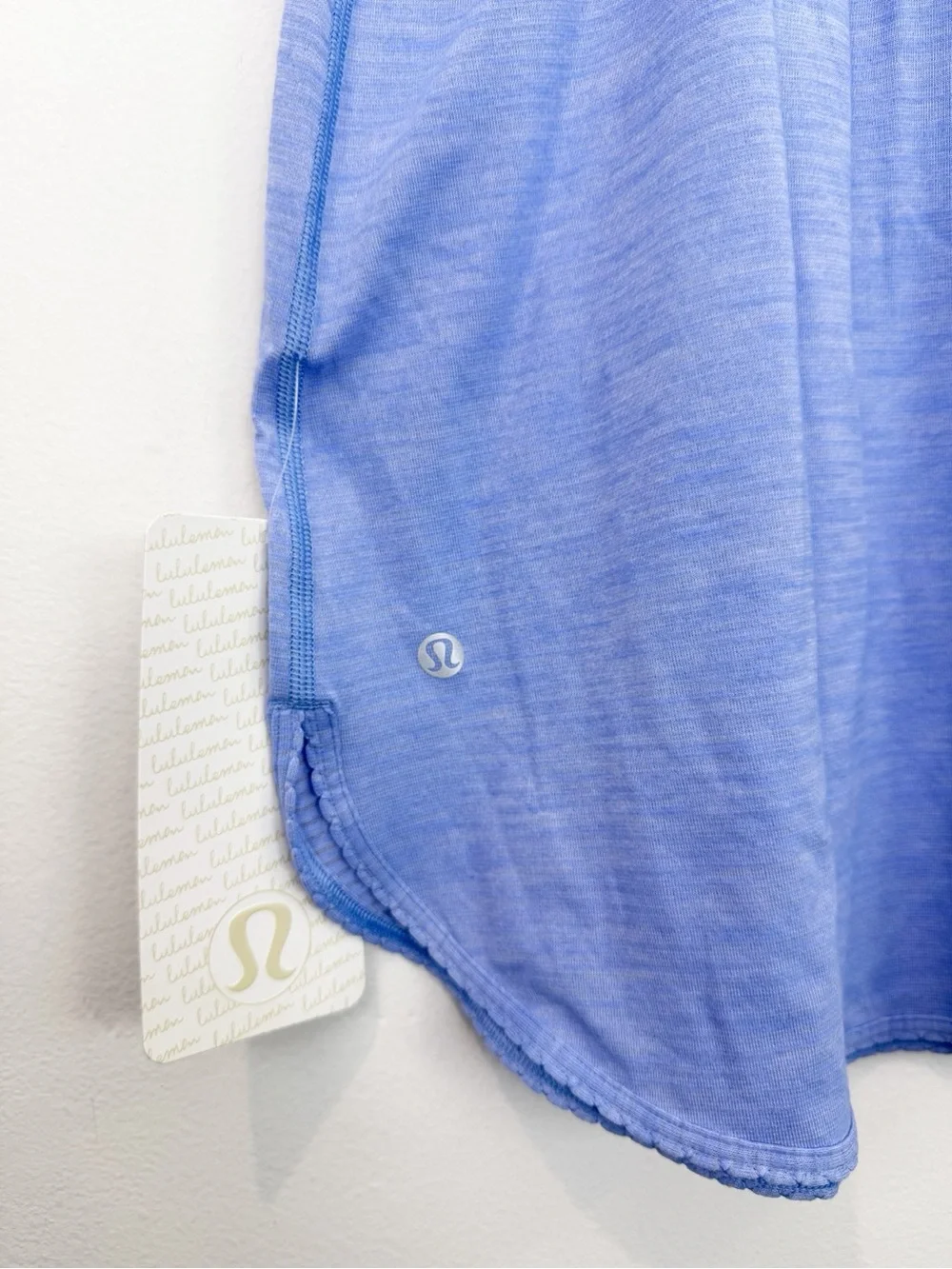 Lululemon 105 F Singlet Heathered Hydrangea Blue Tank Top Size 2 NWT